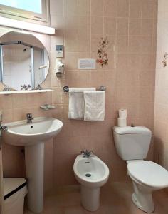 Hotels Au Nouvel Hotel : photos des chambres