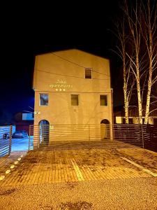 Jokai Apartments Nr9, code entry