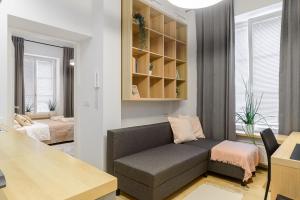WARECKA Luxury Studio P&O Serviced Apartments