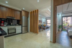 Royal KING Bed SUITE WPOOL