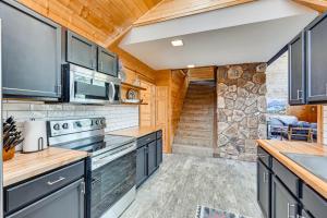 Hike, Bike and ATV Munds Park Cabin!