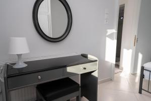 Alonaki home