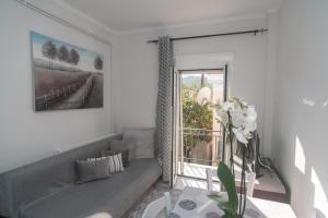 Alonaki home