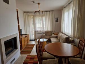 Saint John Hill Apartment
