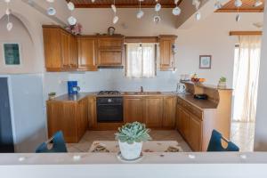 Ocean Breeze Apartment