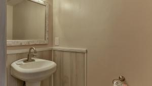 Southbay 37 Three Bedroom Townhome in the Heart of Destin