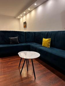 Studio in Bllok Tirana