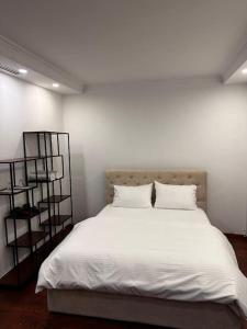 Studio in Bllok Tirana