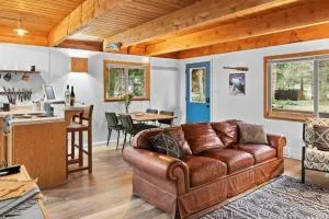 Chalet @ Mt. Rainier Entrance-Hot Tub-Forest Views - Nisqually Vista