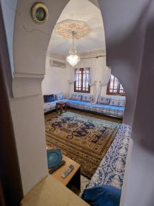 Nahe Park Issil und Marjane. Yoga auf Anfrage.