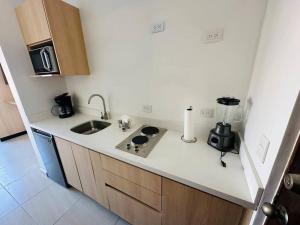 Ámbar 411 muy cerca del mar