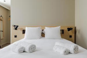 Des Sept - Entrée autonome, réception en ligne - Encore Mieux