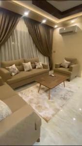 شقة مفروشة ٣ غرف في المهندسين