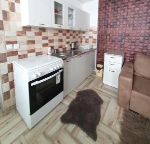 Popova Šapka Winterfell Apartment Kodra e Diellit