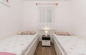 Apartments by the sea Drage, Biograd - 22187