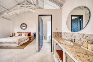 Villa Arca Seminyak by Santi Management