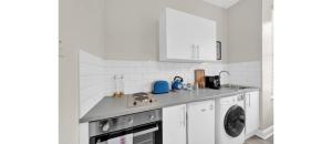 Sunny Serenity: Studio Living with a Breeze