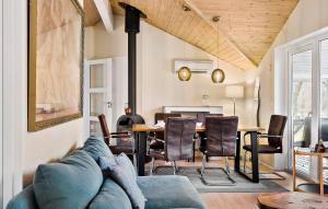 3 Bedroom Stunning Home In Give