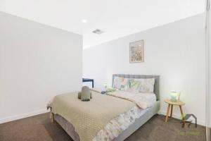 Breath of Nature Home with Pool & BBQ in Throsby