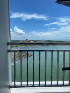 Delft Apartment - Sea View Studio Flat at Losari Beach