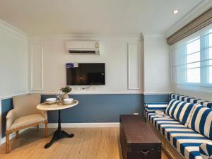 Seven Seas Côte dAzur by PSR