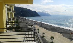 Gonio Sea Side