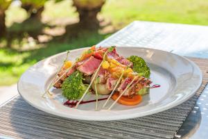 Sunset del Mar Beach Resort