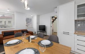 Lovely Apartment In Cernik With Wi-Fi 