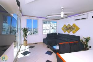 Incrível cobertura c jacuzzi & vista frontal mar