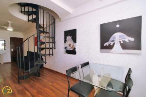 Cobertura duplex 2 quartos com terraço e piscina