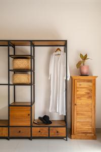 Villa Royal Canggu - 3 minutes to FINNS Beach club!