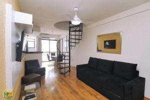 Amável cobertura duplex com piscina particular