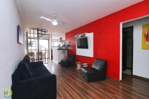 Linda Cobertura duplex com varanda e piscina