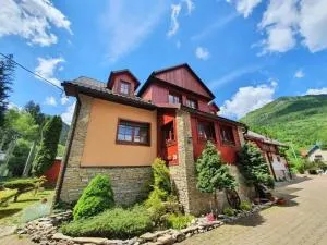 Zázrivský dvor - Biela