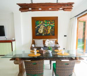 Sunrise Beach Villa