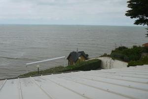 Appart : houedic : plein sud, front de mer