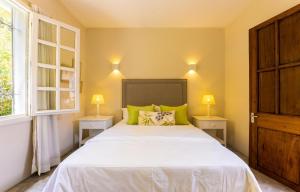 Quaint stylish cottage in a fishing village