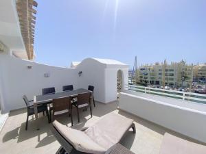 Benalmadena Harbour Penthouse with big terrace and sea view