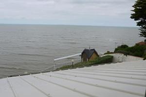APPARTEMENT EN PLEIN FRONT DE MER : HOUAT