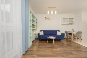 Trzy Żagle - City View Apartments with Balcony by Renters