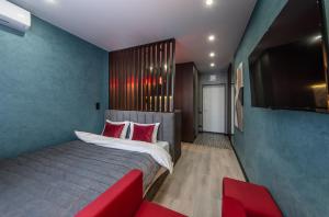 Апартаменти від MYFREEDOM в ЖК DOCK32 Панорамні види на Дніпро