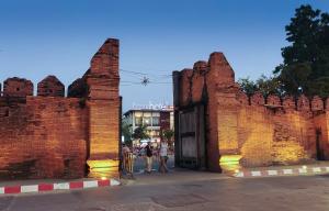 Imm Hotel Thaphae Chiang Mai