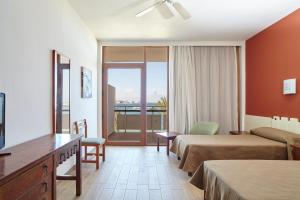 Double or Twin Room with Sea View room in Hotel Arenal
