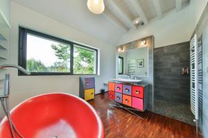 Villas Ancienne grange renovee esprit Loft : photos des chambres