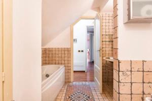 Parcheggio & idromassaggio Brera