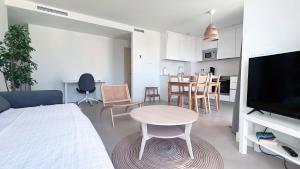 Panorama Beach - Sea Breeze Apartment