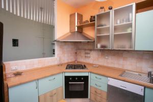 Trilocale con terrazzo fronte mare, Marcelli - M024