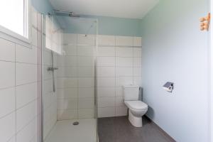 Maisons de vacances Gite de Goasquelliou - Vue mer et parking prive : photos des chambres
