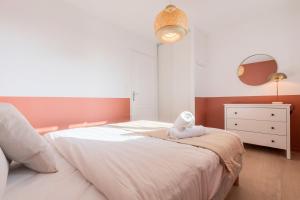 Appartements Spacious apartment with parking and balcony! : photos des chambres