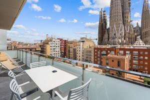Four-Bedroom Apartment with City View room in Sensation Sagrada Familia